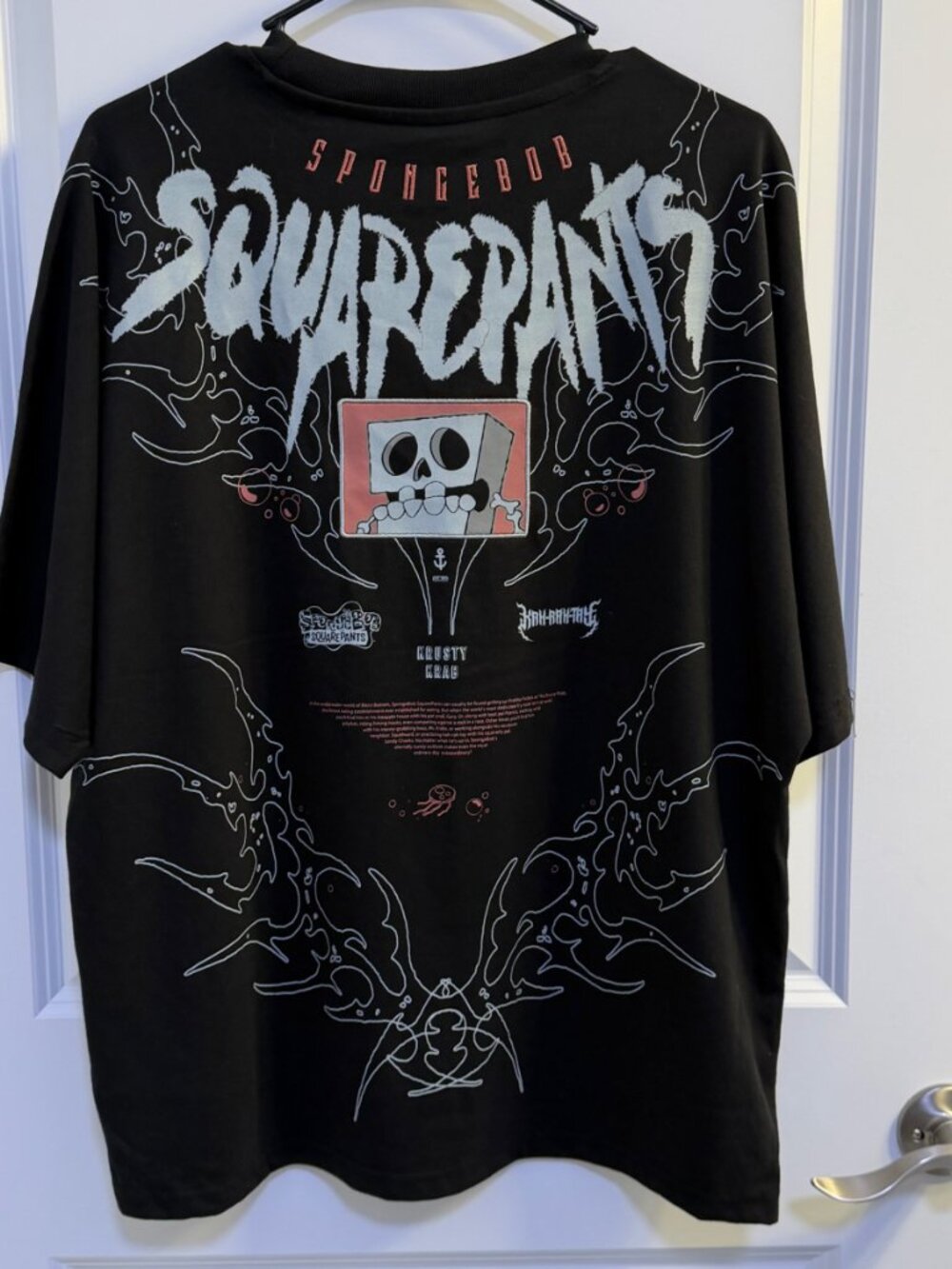 Nickelodeon SpongeBob SquarePants Skeleton Metal Graphic T-Shirt Black Large NWT - Picture 9 of 11